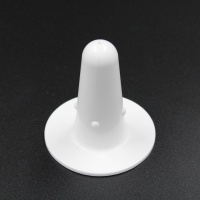 Заглушка пластмассовая, сосковой резины с фиксацией